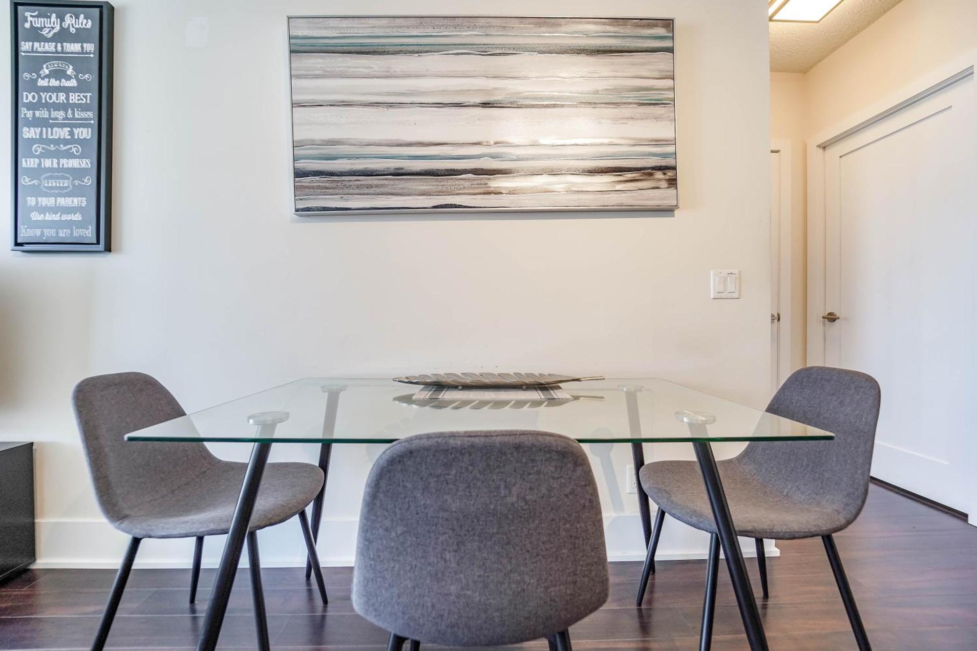 Chol Furnished Suites Heart Of Downtown Toronto, 2 Beds, Free Parking, Cn Tower View 외부 사진