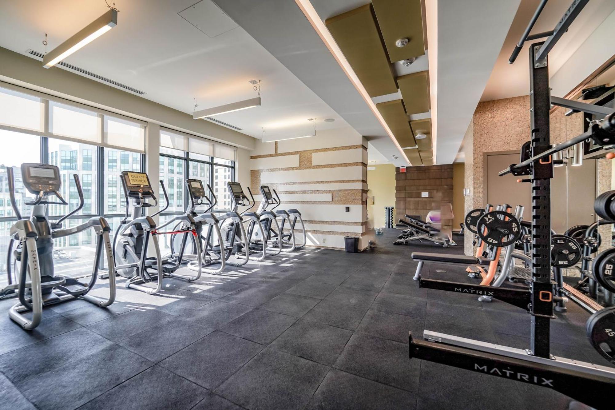 Chol Furnished Suites Heart Of Downtown Toronto, 2 Beds, Free Parking, Cn Tower View 외부 사진