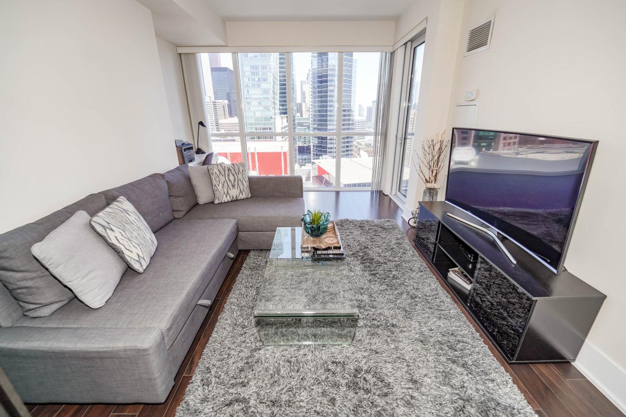 Chol Furnished Suites Heart Of Downtown Toronto, 2 Beds, Free Parking, Cn Tower View 외부 사진