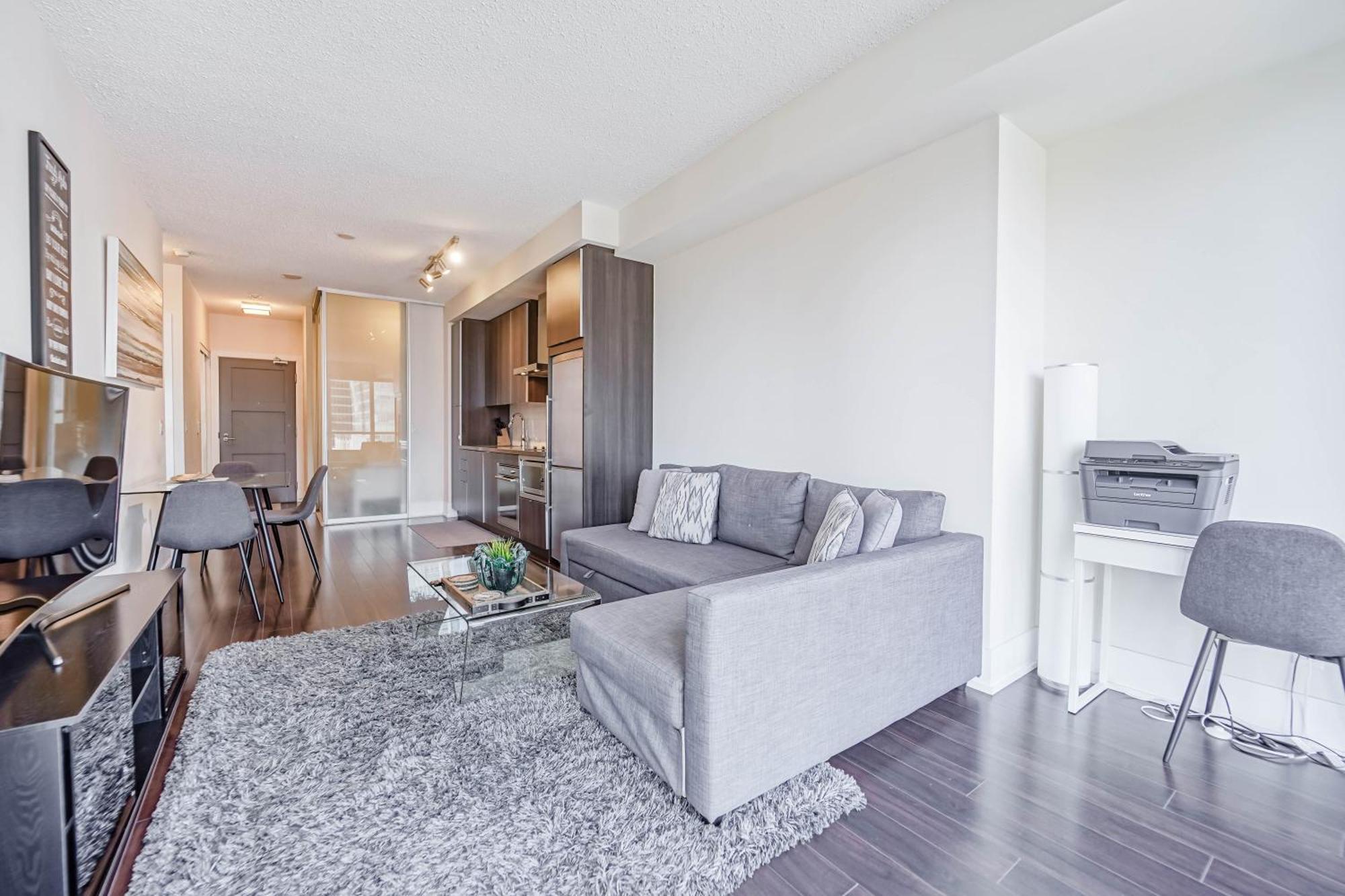 Chol Furnished Suites Heart Of Downtown Toronto, 2 Beds, Free Parking, Cn Tower View 외부 사진