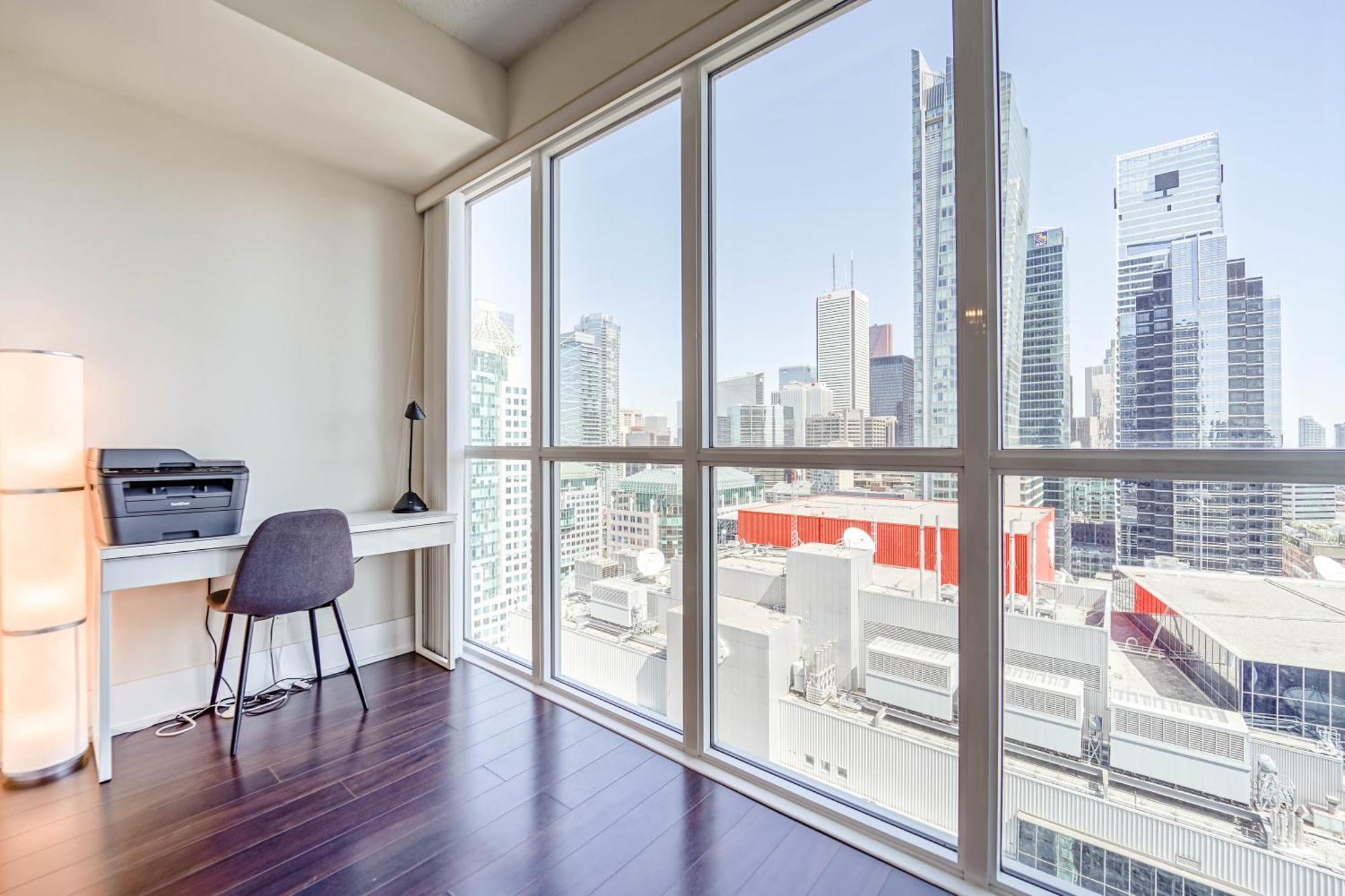 Chol Furnished Suites Heart Of Downtown Toronto, 2 Beds, Free Parking, Cn Tower View 외부 사진